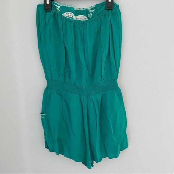 Forever 21 Strapless Eyelet Embroidered Romper Green - Picture 2 of 3